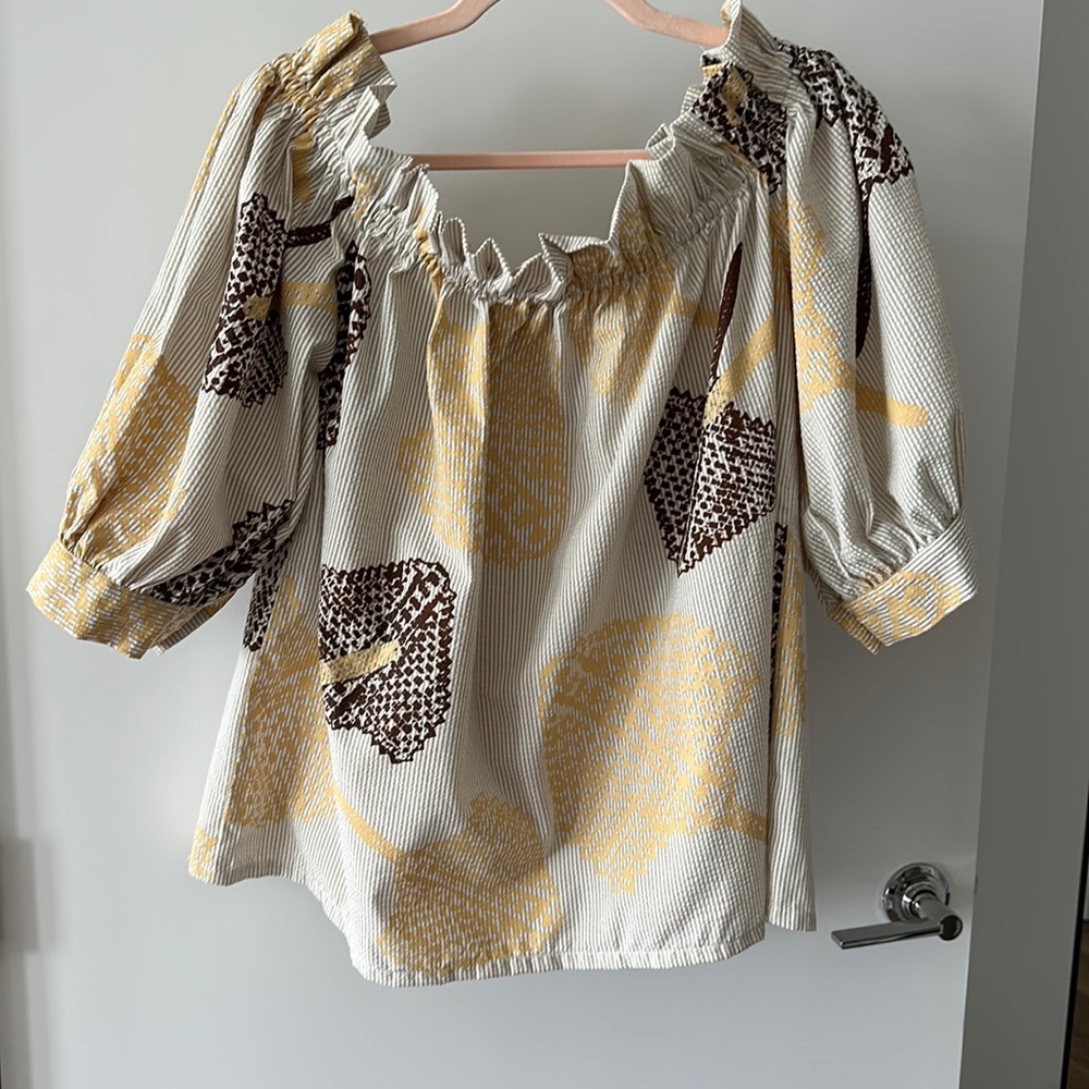 Nakeu Awai designs 50th Anniversary Hawaiian wear top lauhala fan on seersucker